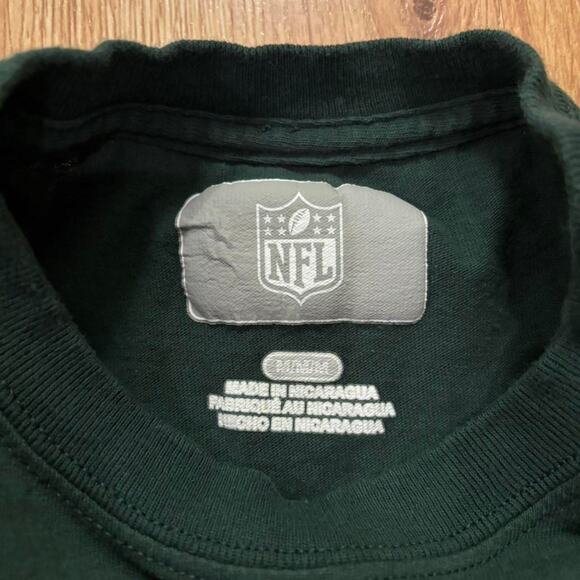 Green Bay Packers NFL Tee - Size M - Picture 2 of 2